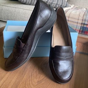 Life Stride Loafers size 8.5